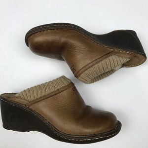 ugg gael wedge clog